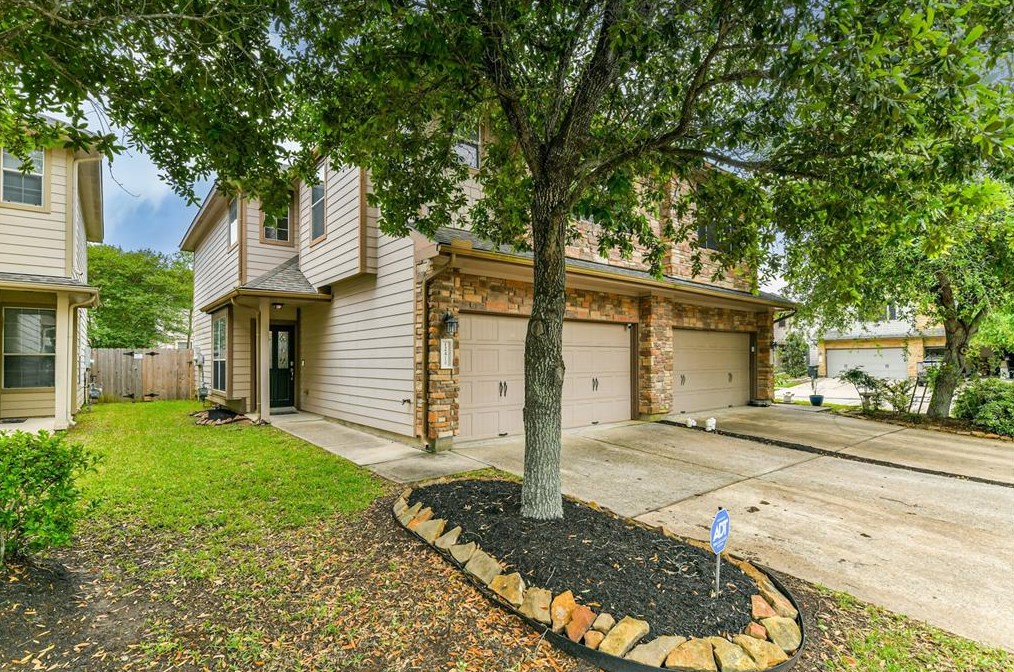 12414 Lark Fair Ln, Houston, TX 77089-2486