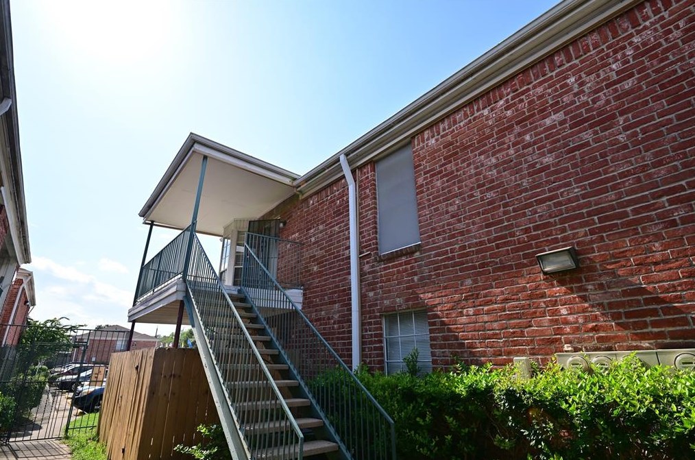 9201 Clarewood Dr Apt 119, Houston, TX 77036