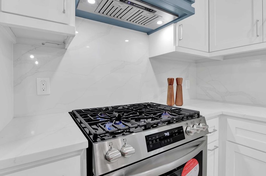 1222 Chestnut Rdg Rd, Humble TX 77339-3272 exterior