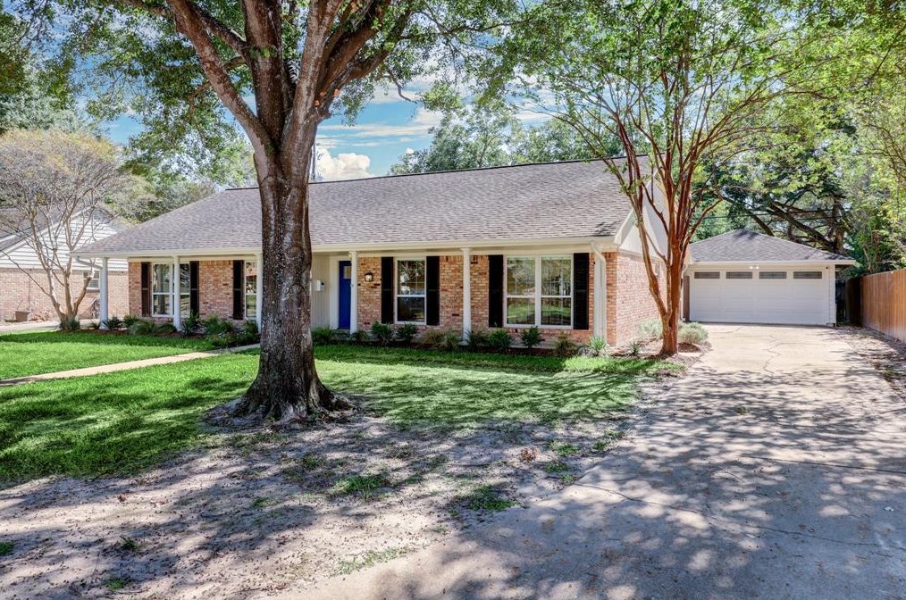 1923 Bethlehem St, Houston, TX 77018