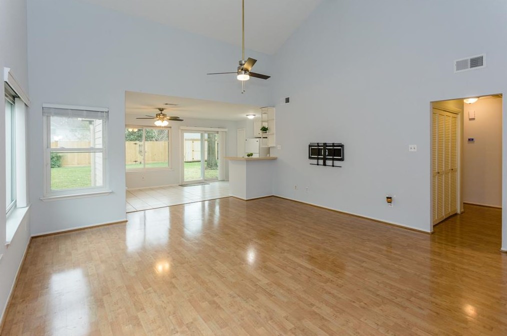 10311 Appleridge Dr, Houston TX  77070-4751 exterior