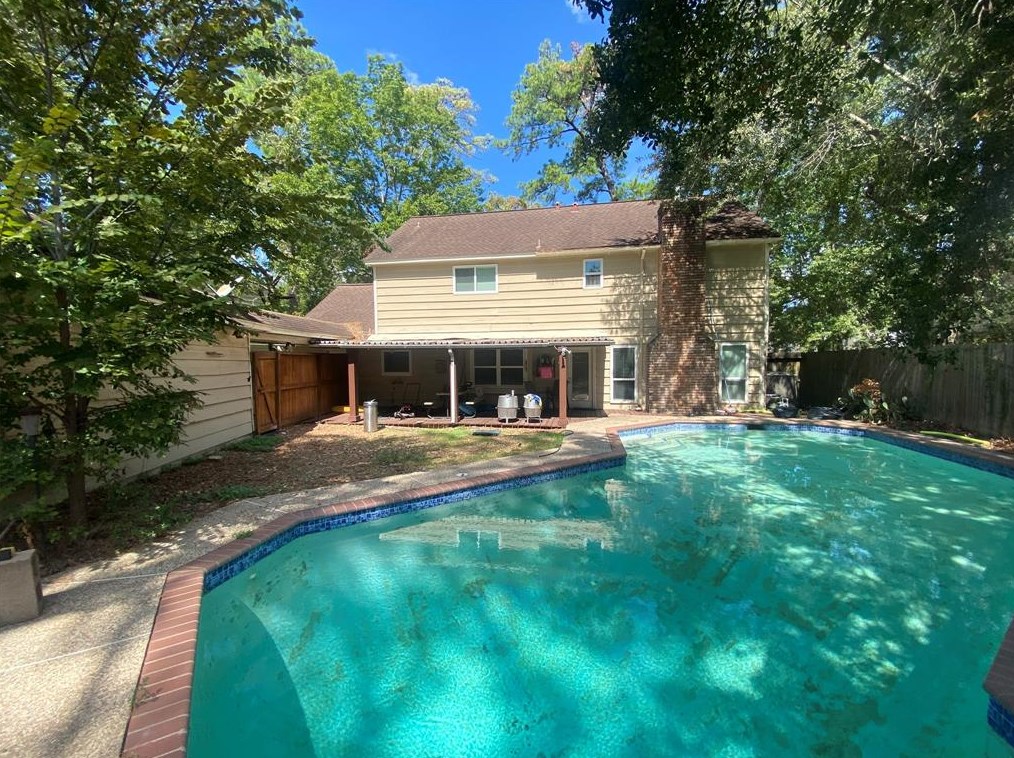 1423 Sweet Grass Trl, Houston TX  77090-1844 exterior