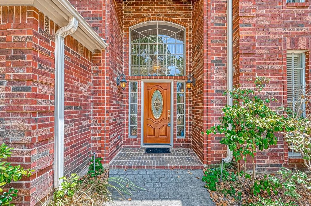 8311 Mentmore Dr, Spring TX  77379-6753 exterior