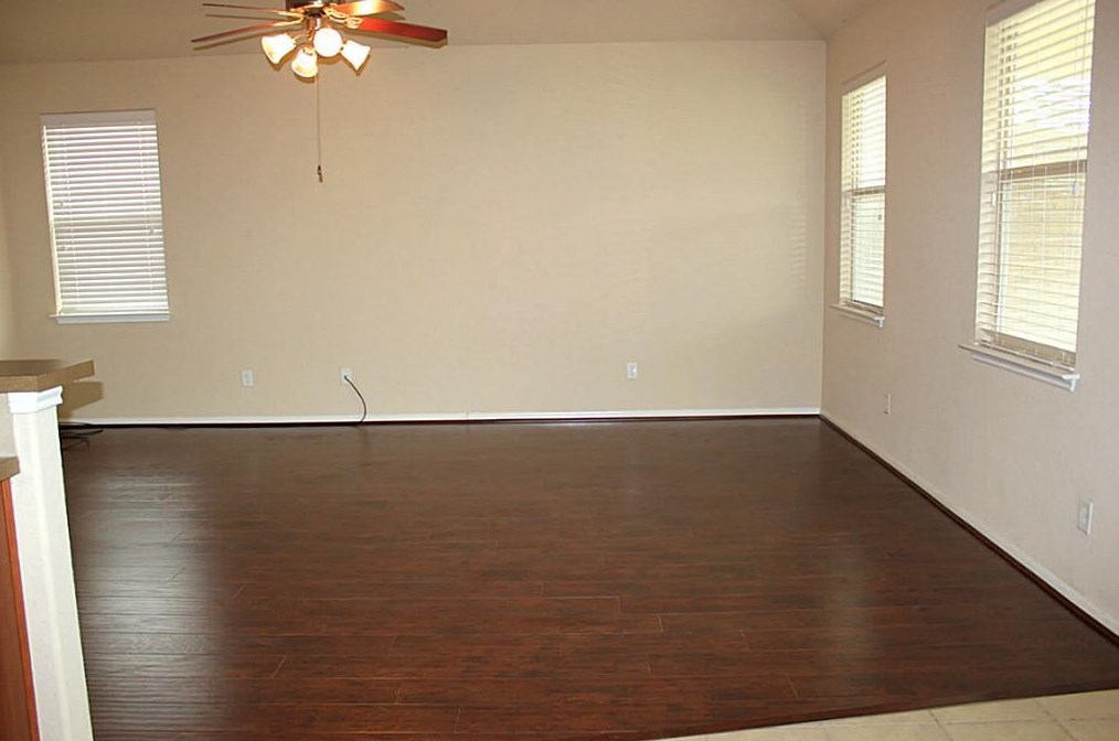 21811 Leigh Creek Dr, Spring TX  77388-6909 exterior