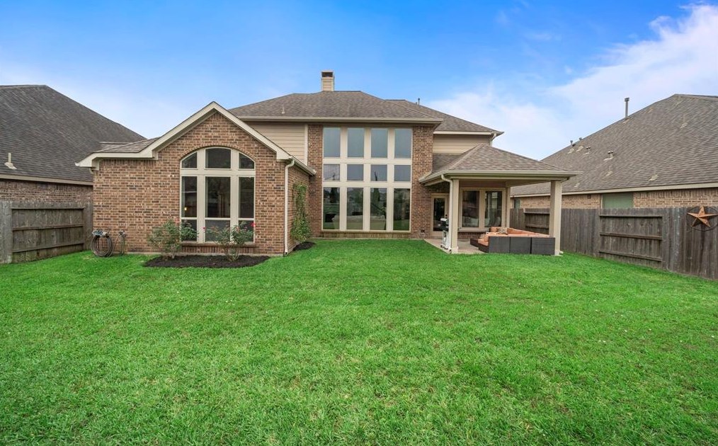 2617 Nightsong Dr, Pearland TX  77584-3736 exterior