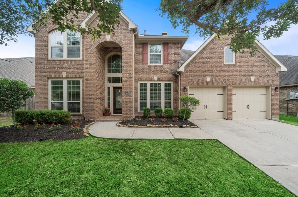 2617 Nightsong Dr, Pearland TX  77584-3736 exterior