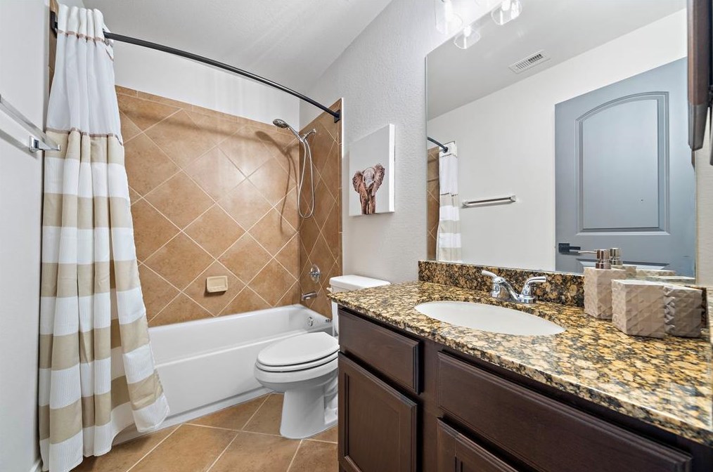 2617 Nightsong Dr, Pearland TX  77584-3736 exterior