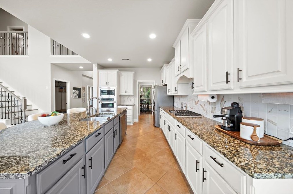 2617 Nightsong Dr, Pearland TX  77584-3736 exterior