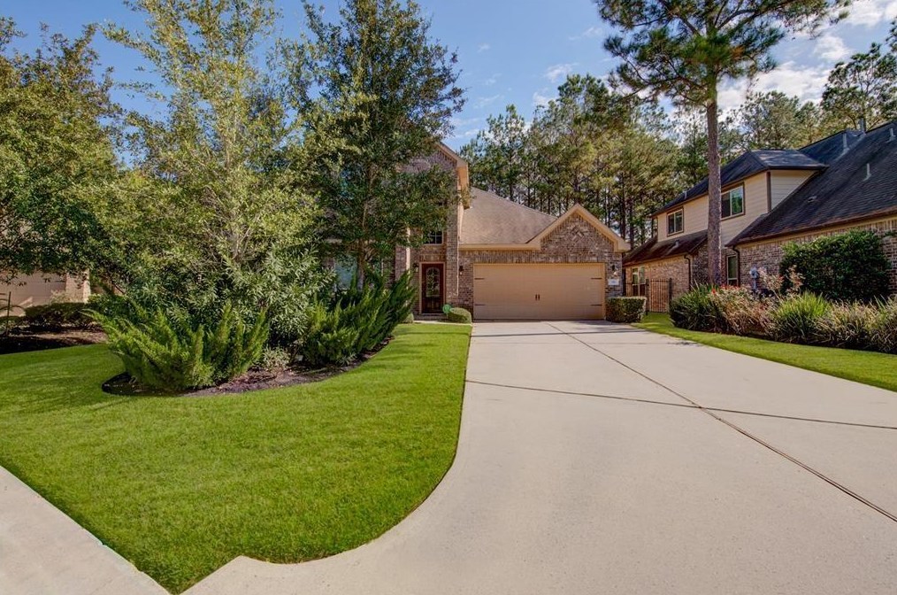 58 N Marshside Pl, Spring, TX 77389