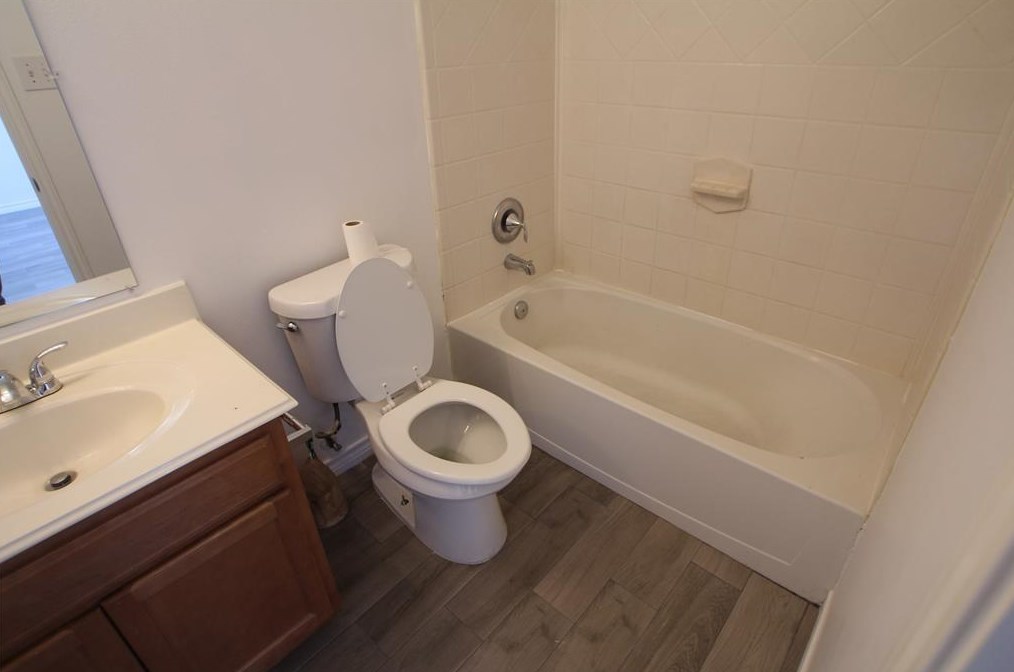 11010 Clear Villa Ln, Houston TX  77034-2146 exterior