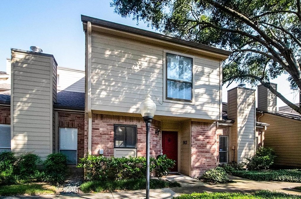913 Memorial Village Dr #78, Houston, TX