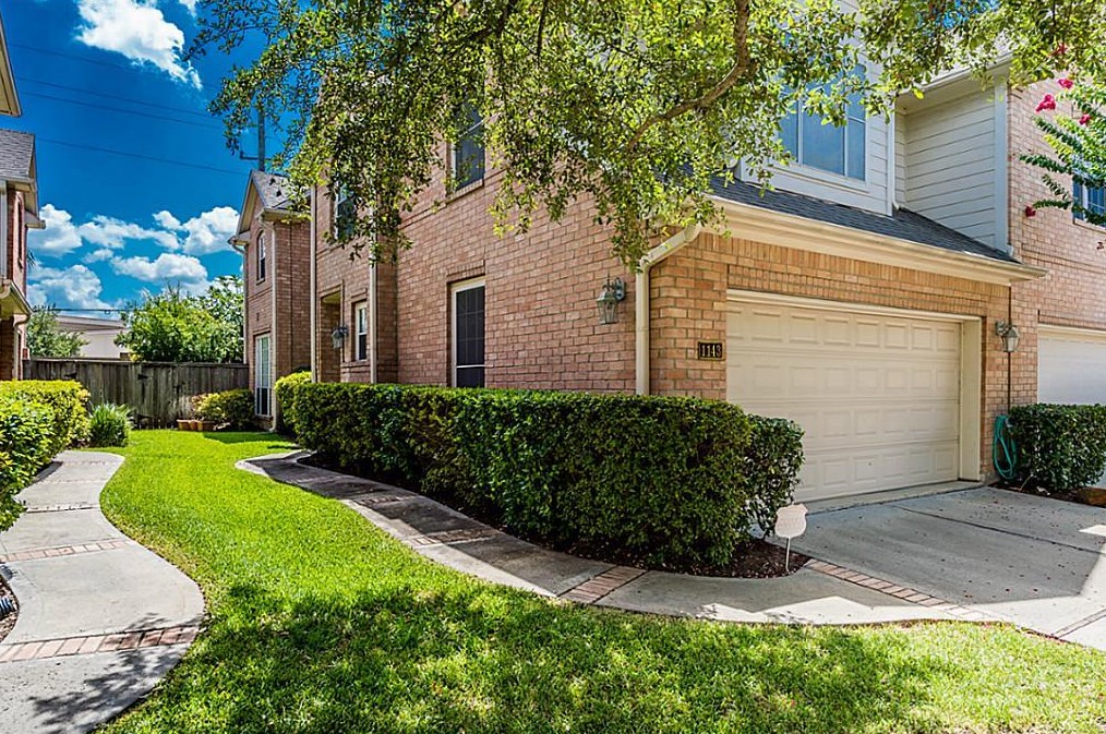 1143 Enclave Sq E, Houston, TX 77077