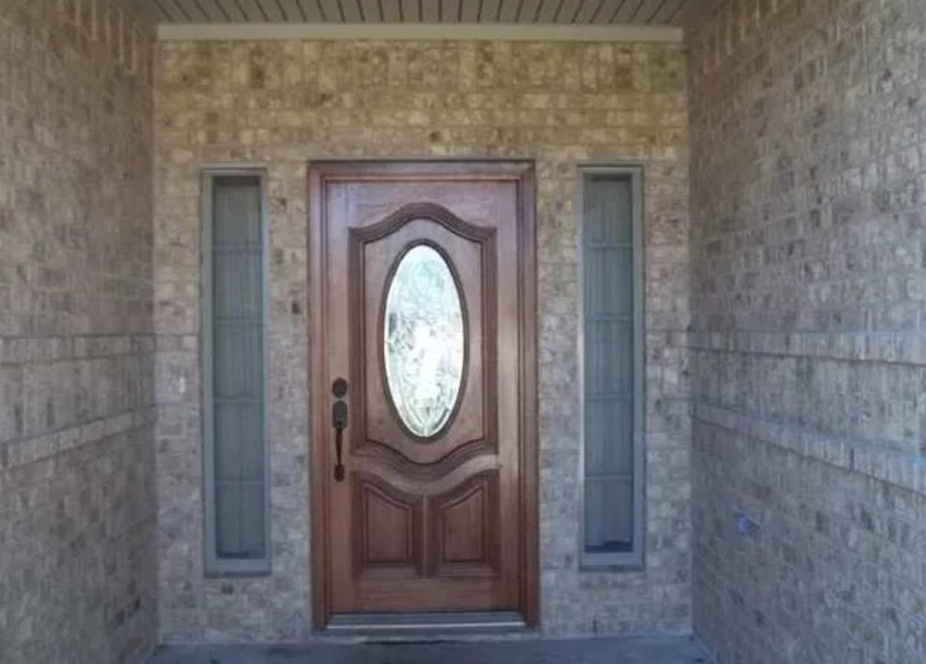 114 S 9th St, Nederland, TX 77627