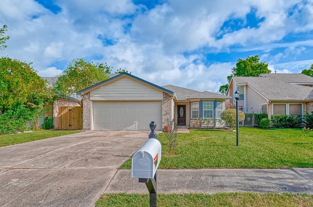 12822 Westpark Dr, Houston, TX 77082-3620