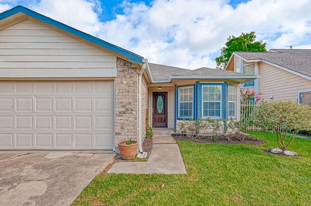 12822 Westpark Dr, Houston TX  77082-3950 exterior