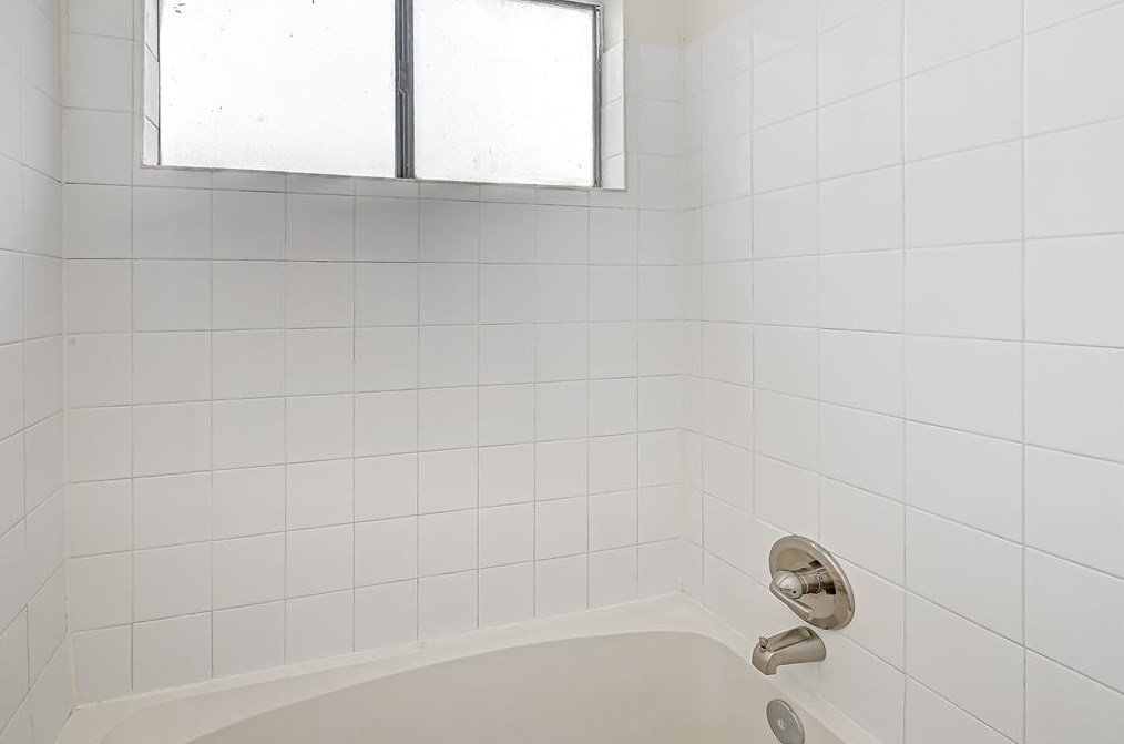 12822 Westpark Dr, Houston TX  77082-3950 exterior