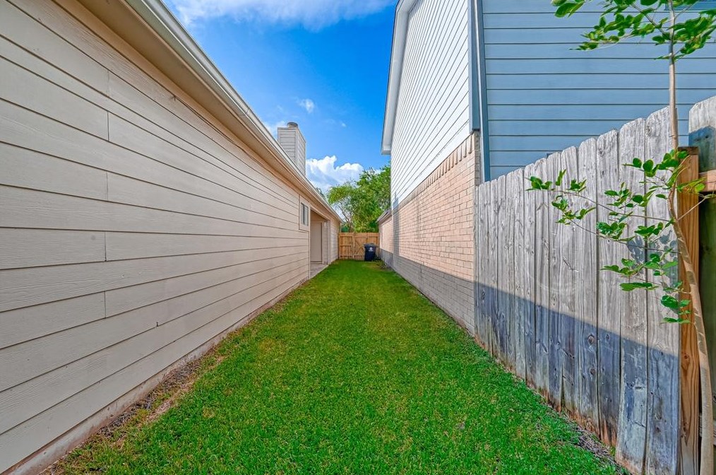12822 Westpark Dr, Houston TX  77082-3950 exterior