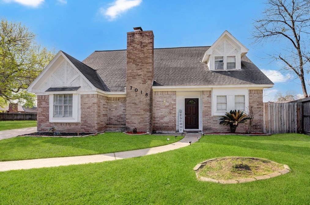 7018 Huntbrook Dr, Spring, TX 77379