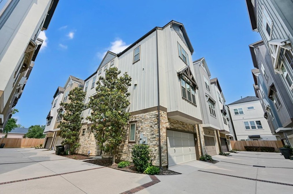 4522 Eli St, Houston, TX 77007