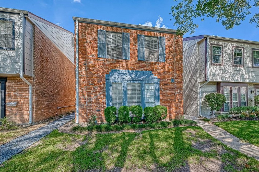 14179 Misty Meadow Ln, Houston TX  77079-3159 exterior