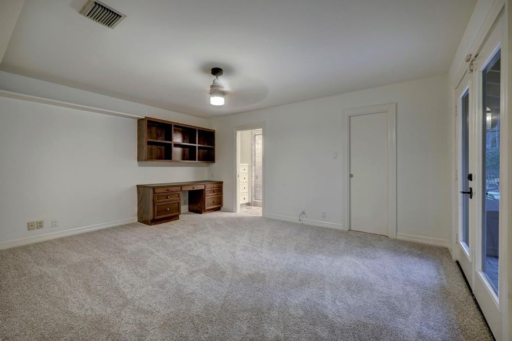 147 Knipp Rd, Houston TX  77024-5023 exterior