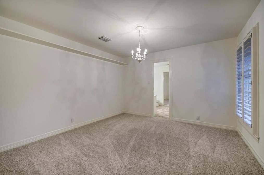 147 Knipp Rd, Houston TX  77024-5023 exterior