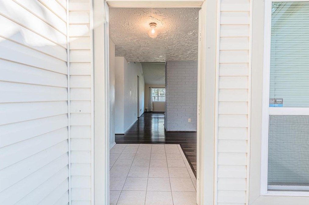 6815 Marta Dr, Houston, TX 77083