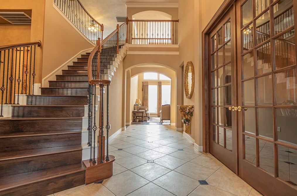 8123 Cranbrook Holw Ln, Houston TX  77095-4946 exterior