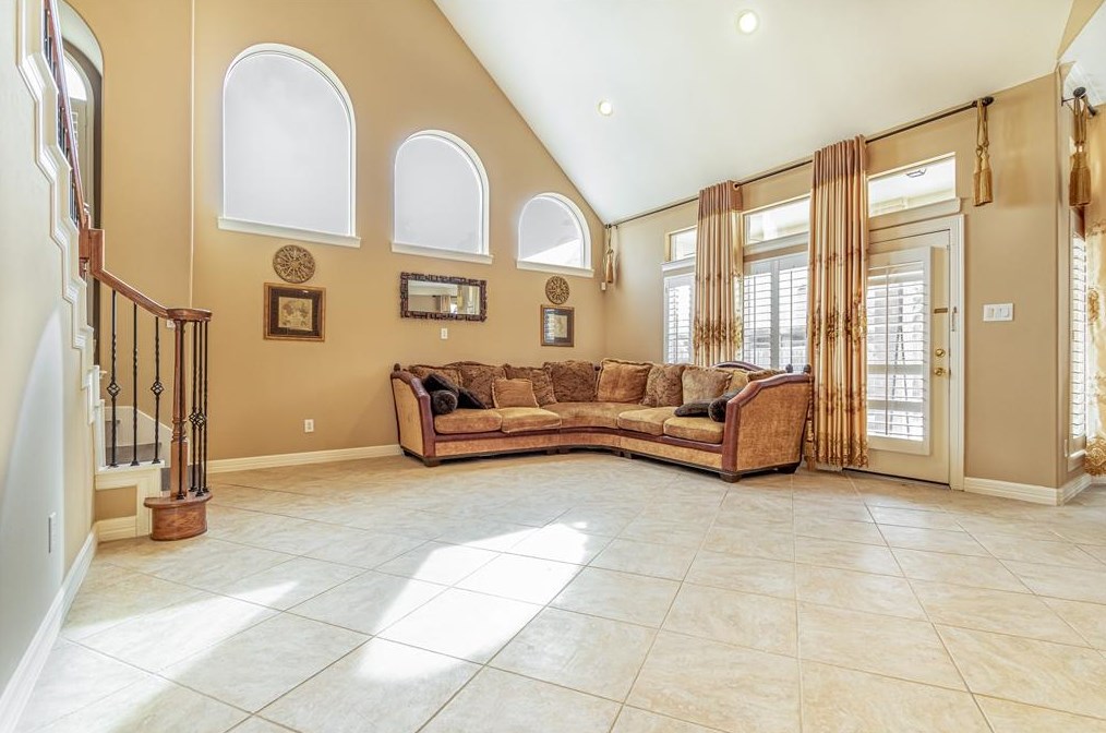 8123 Cranbrook Holw Ln, Houston TX  77095-4946 exterior
