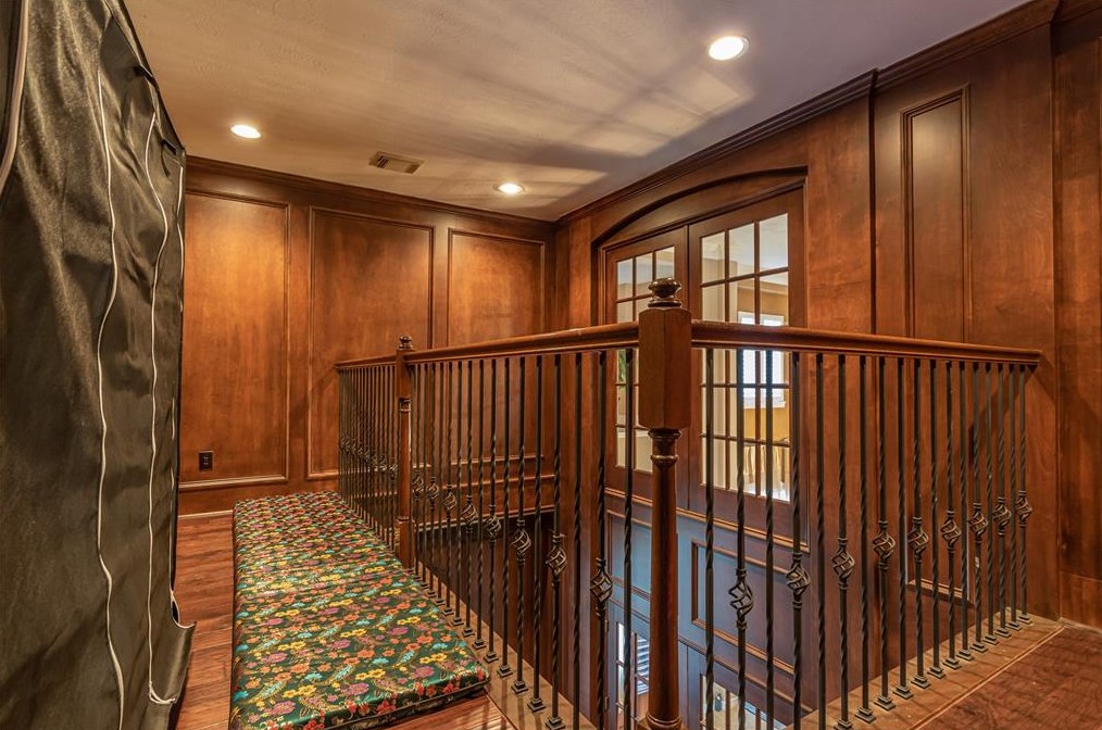 8123 Cranbrook Holw Ln, Houston TX  77095-4946 exterior