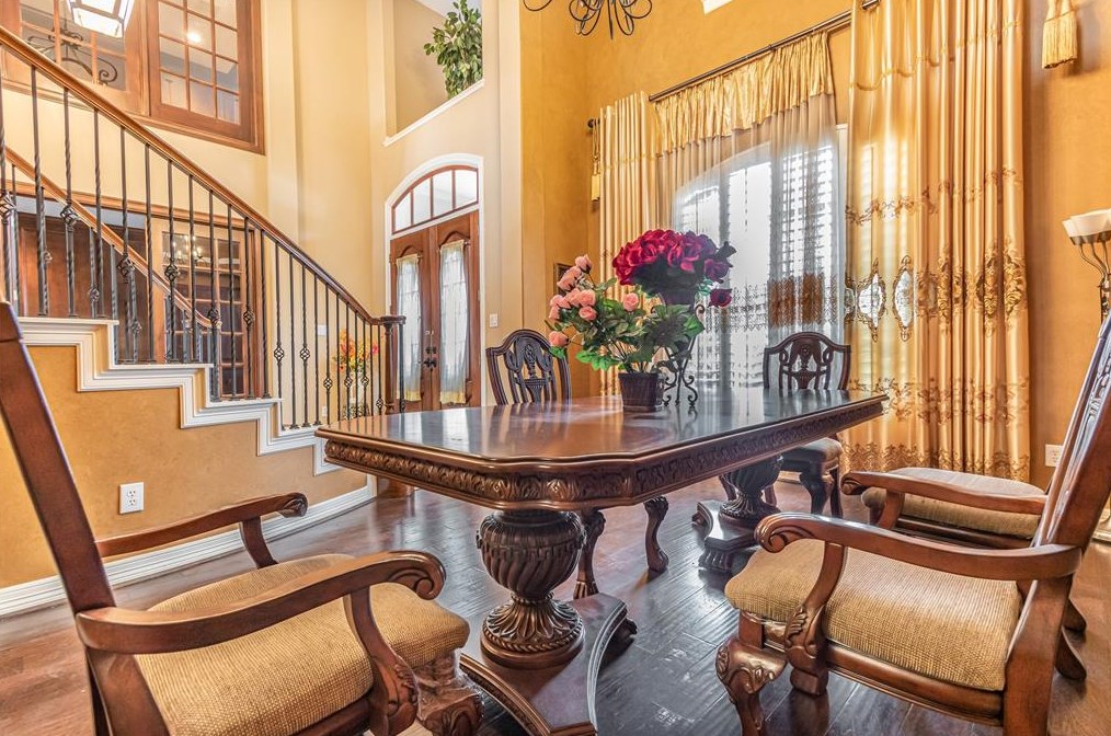8123 Cranbrook Holw Ln, Houston TX  77095-4946 exterior