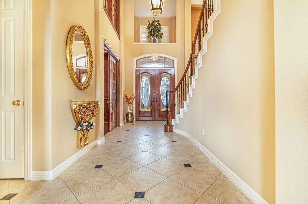 8123 Cranbrook Holw Ln, Houston TX  77095-4946 exterior