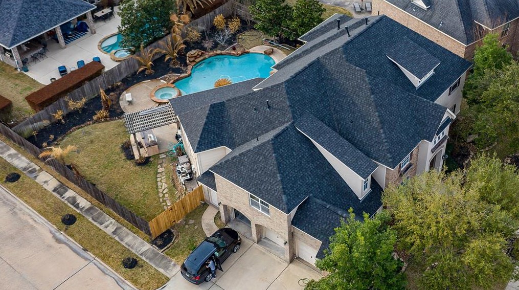 8123 Cranbrook Hollow Ln, Houston TX  77095-4948 exterior