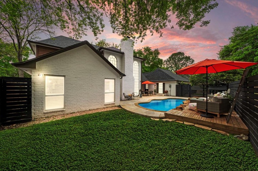 930 Daria Dr, Houston, TX 77079