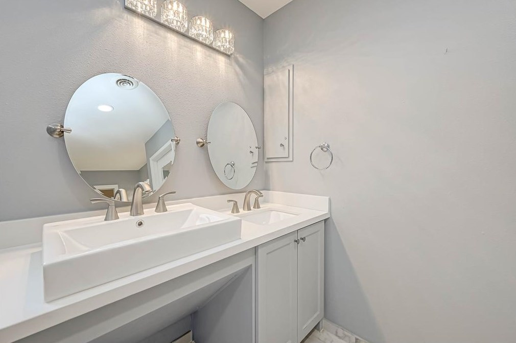 5626 Jackwood, Houston TX  77074-7738 exterior