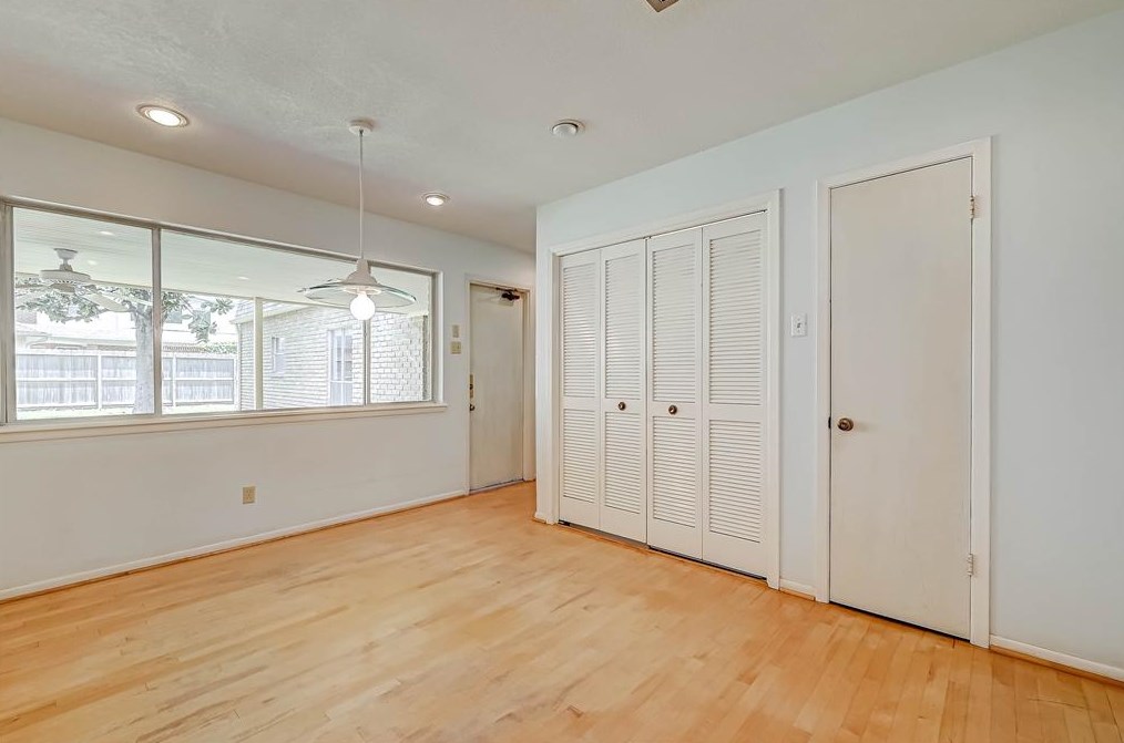 5626 Jackwood, Houston TX  77074-7738 exterior