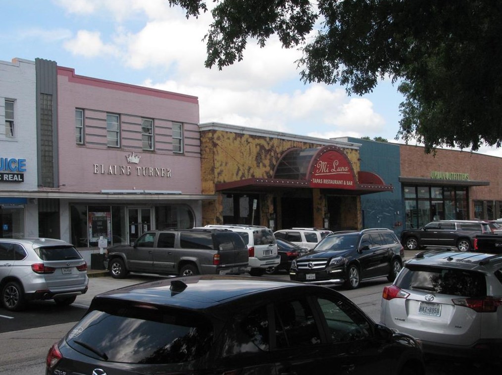 1750 Wroxton Ct, Houston TX  77005-1717 exterior
