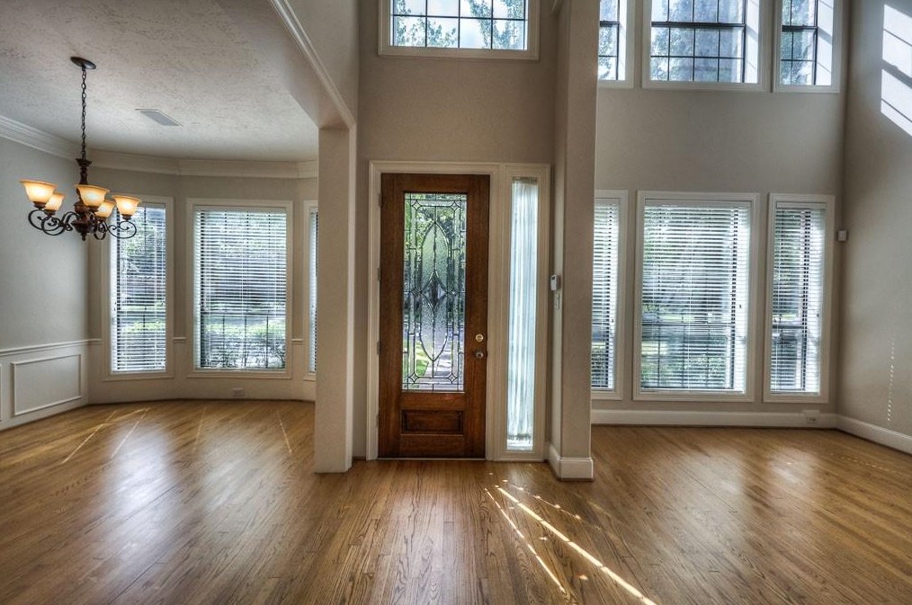 4608 Locust St, Bellaire, TX 77401