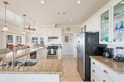 929 Bahama Drive, Crystal Beach, TX 77650 - Photo 16