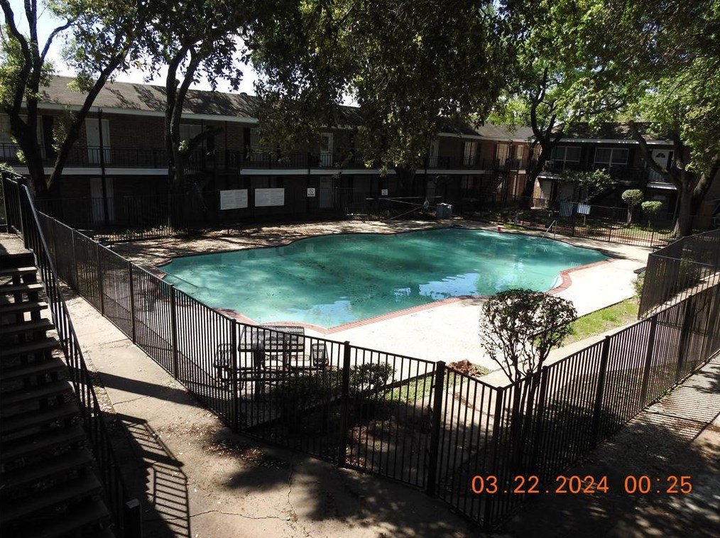 6405 Westward St, Houston TX  77081-3202 exterior