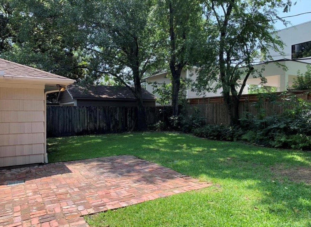 3919 Main St, Houston TX  77035-6542 exterior