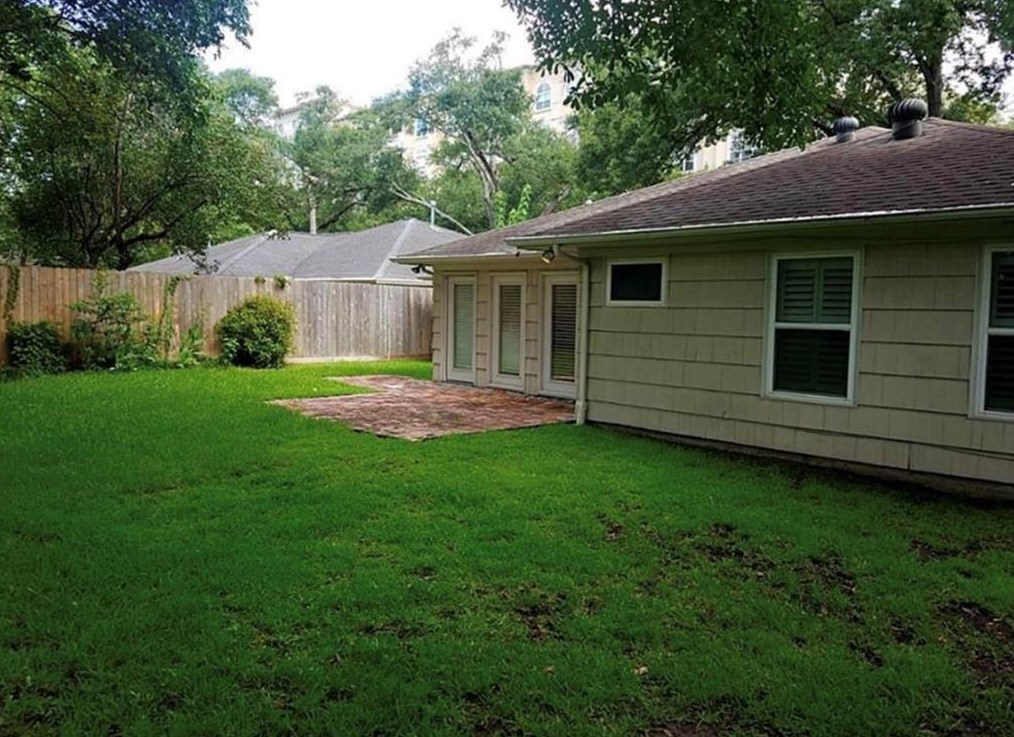3919 Main St, Houston TX  77035-6542 exterior
