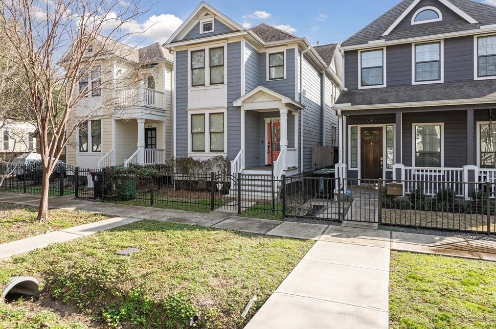 434 W 27th St, Houston, TX 77008