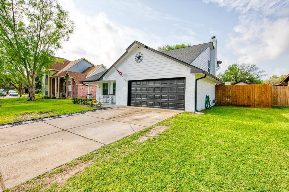 11907 Hedgegate Dr, Houston, TX 77065