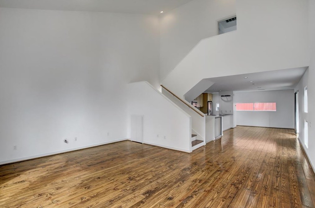 15 N Ennis St, Houston, TX 77003