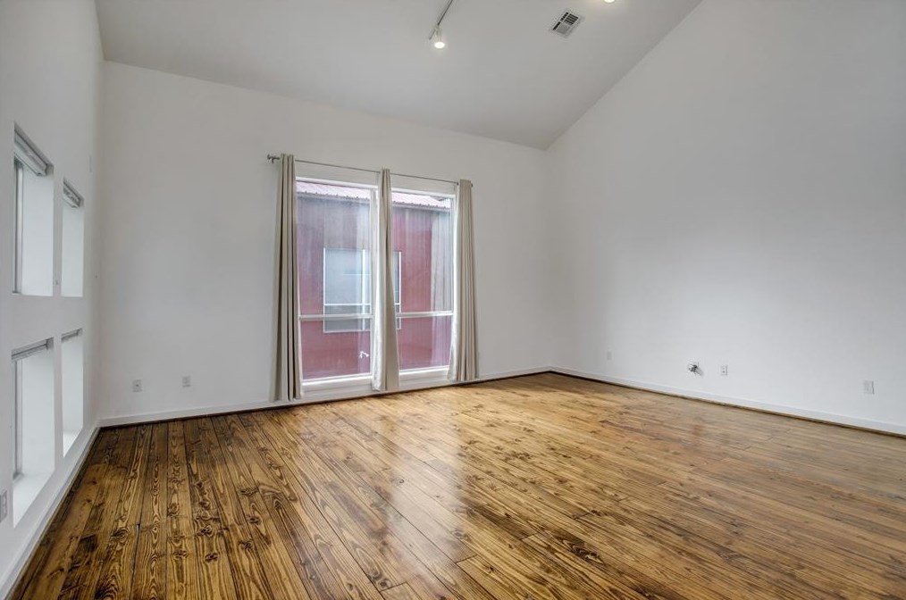 15 Ennis St, Houston TX  77003-1655 exterior