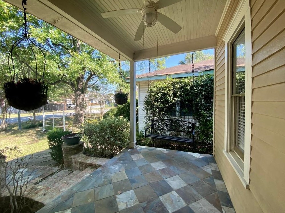 332 W 27th St, Houston, TX 77008