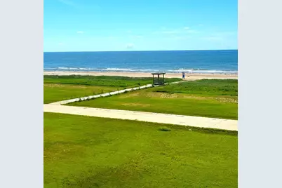 663 Arlo Terrace, Gilchrist, TX 77617 - Photo 2