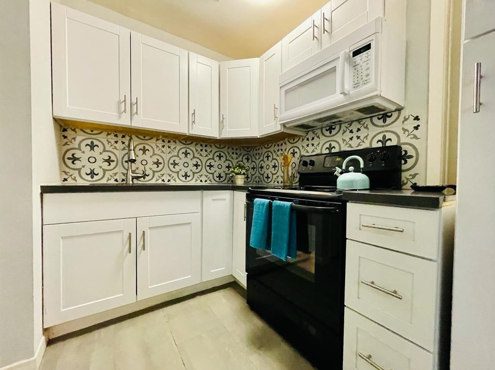 5908 Kiam St, Houston, TX 77007