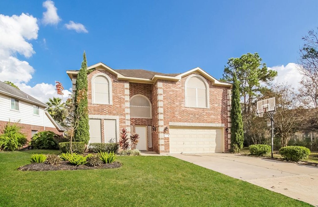 18206 Bluewater Cove Dr, Humble, TX 77346
